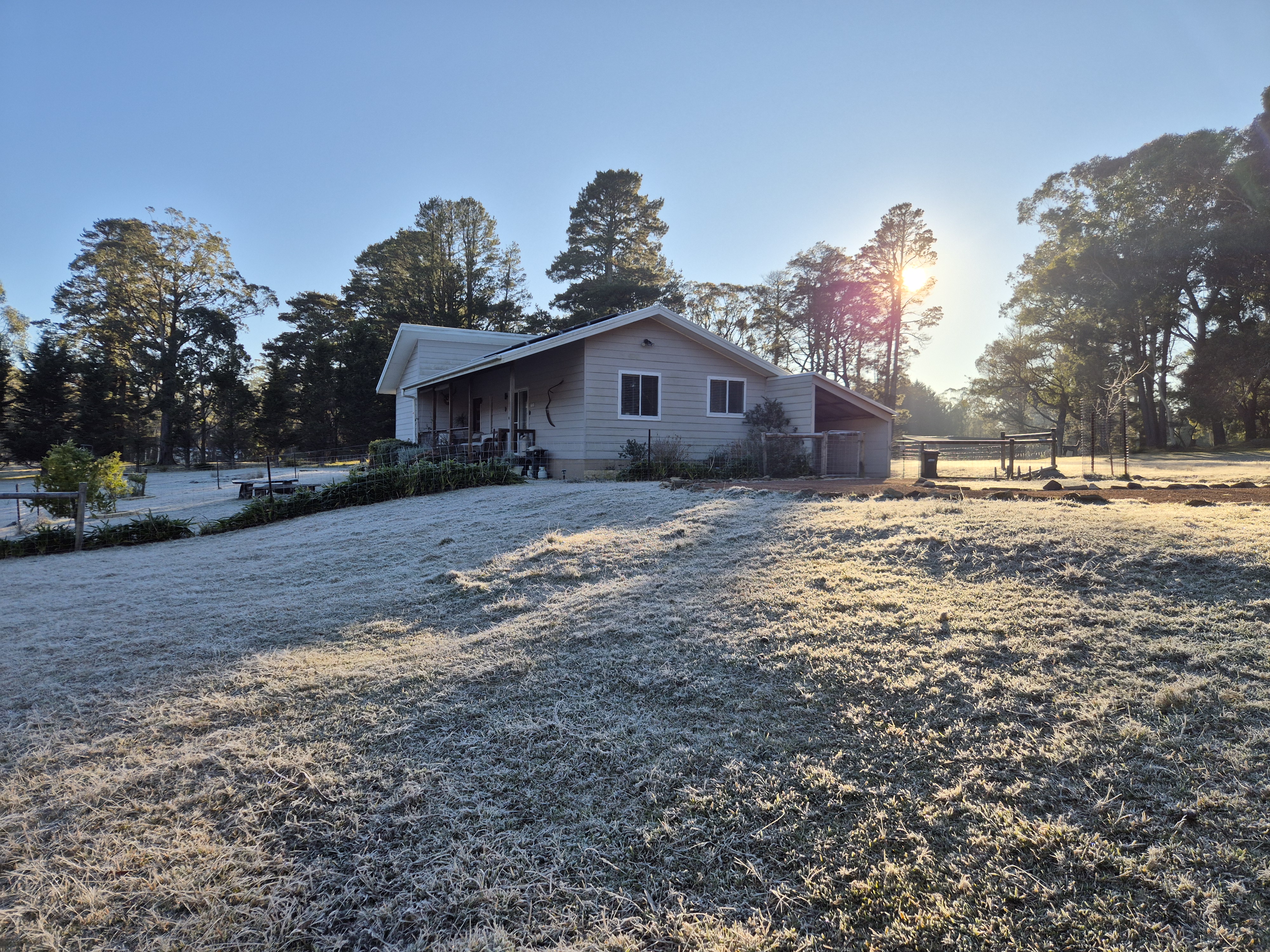 Creek View Cottage on a frosty morning
